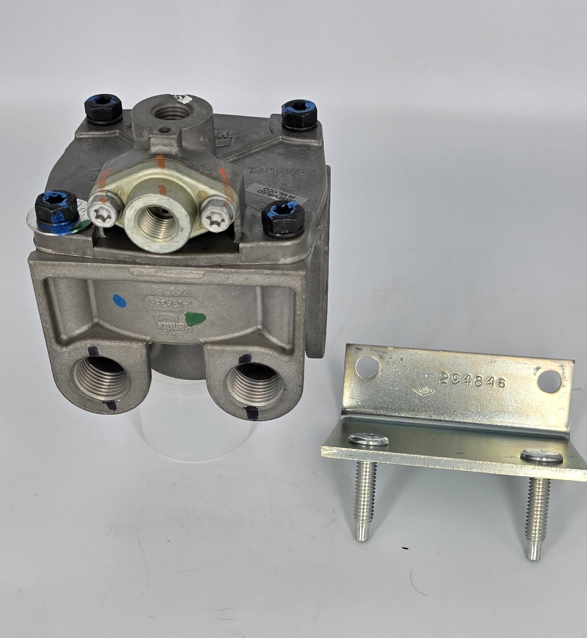 BENDIX 800473 RELAY VALVE