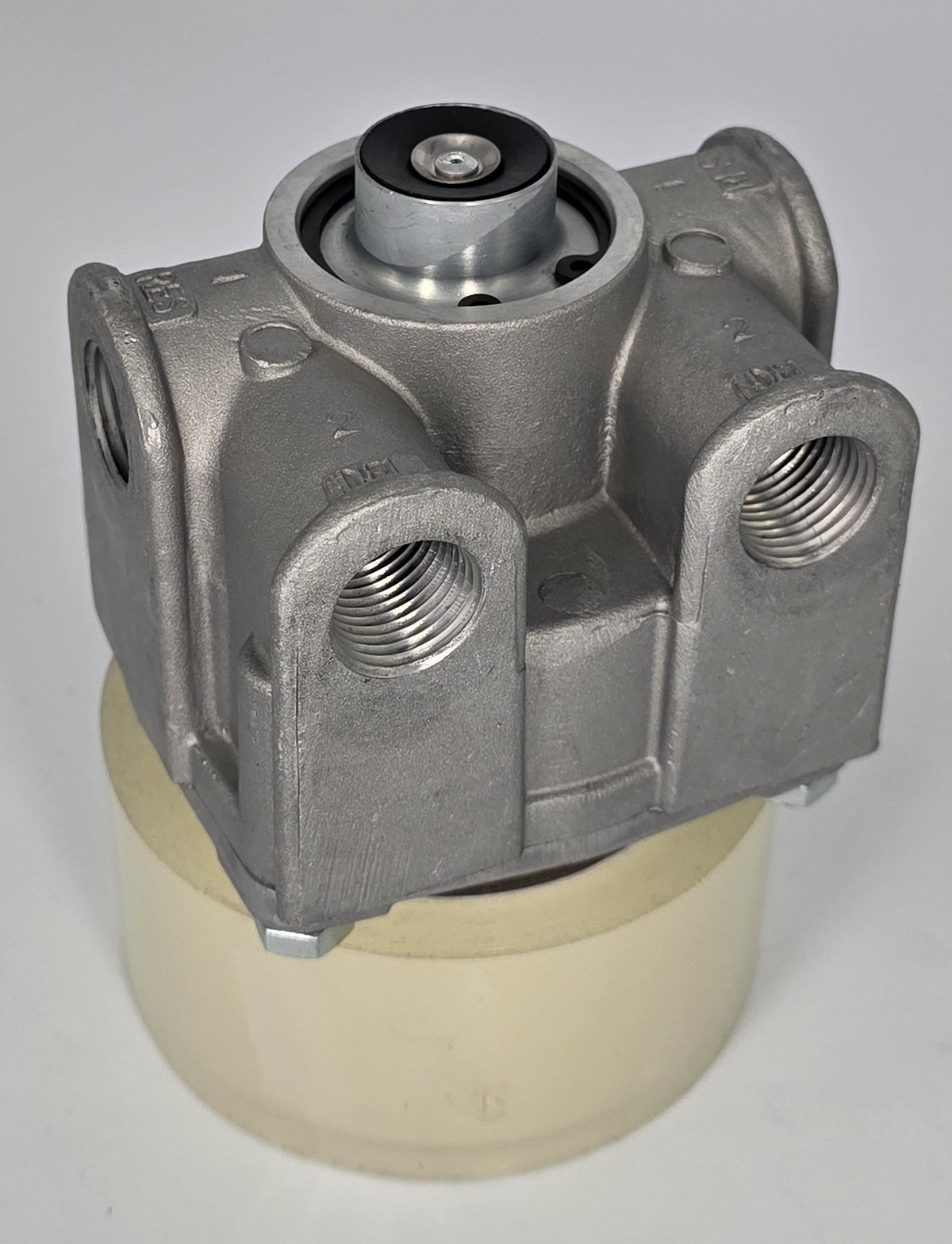 HDTP65125 R-12H RELAY VALVE